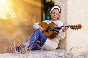 girl with guitar