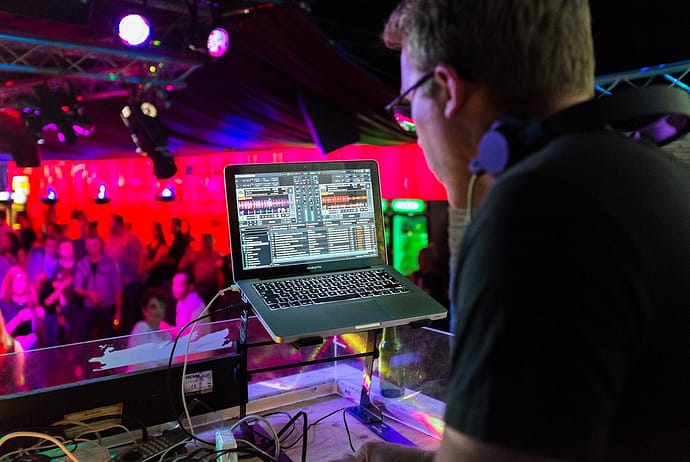 music production laptop