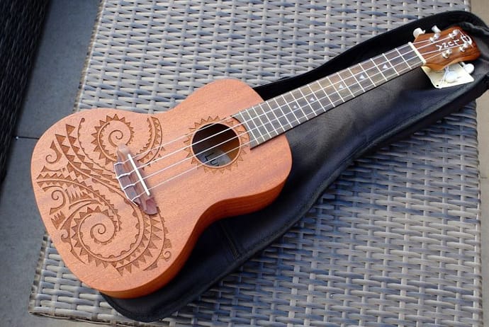 tenor ukulele